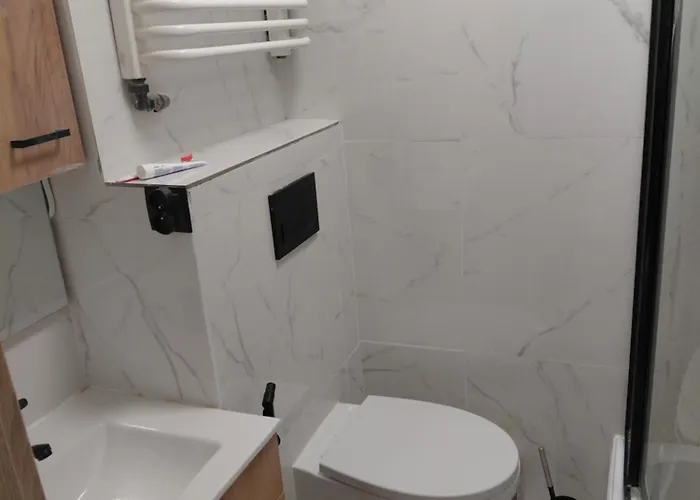 5 Separate In A Shared Near Skytower Close To Center 3* Wroclaw